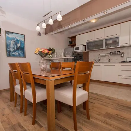 Apartment Marijan *